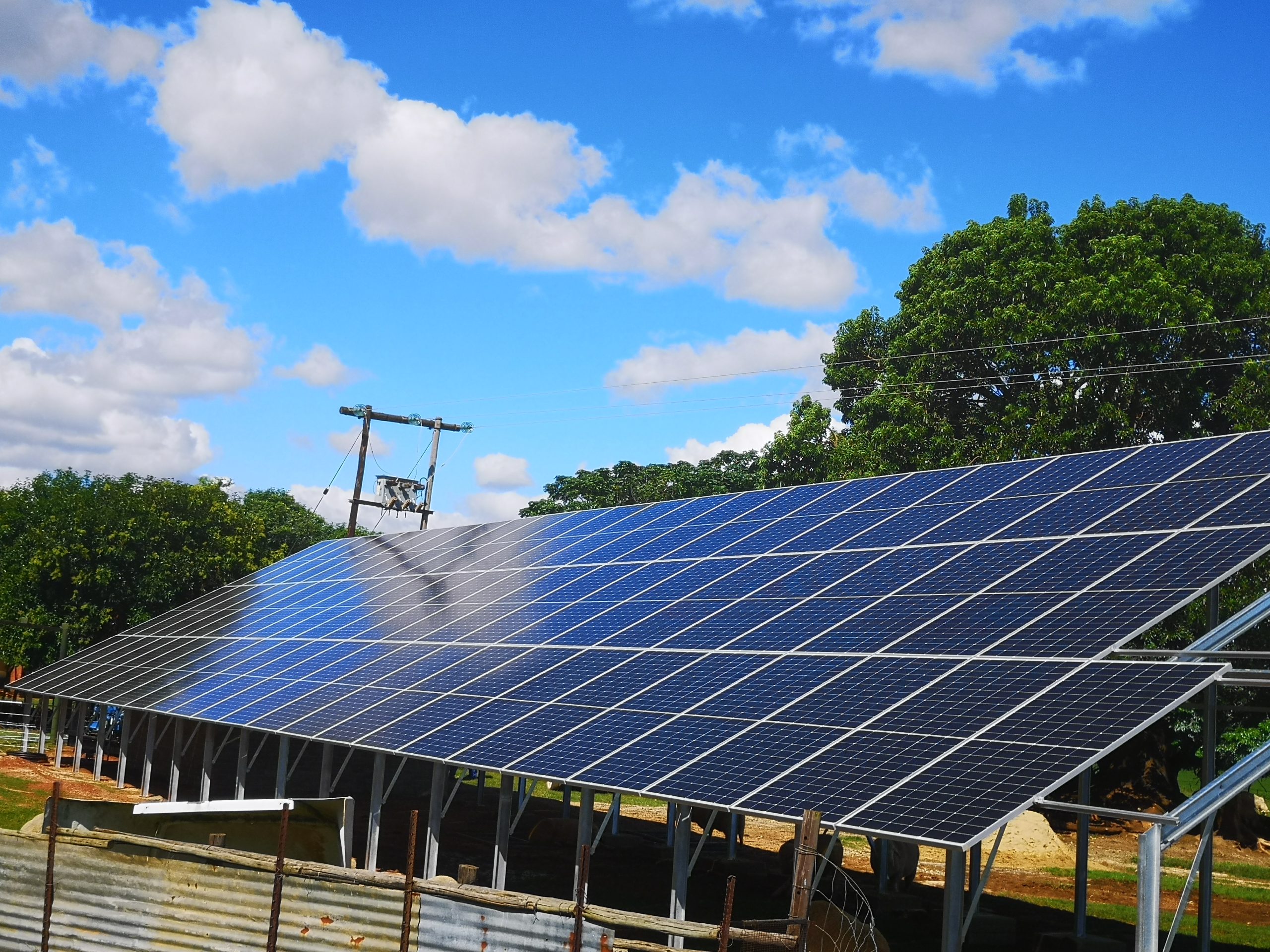 70 x 540W Solar Panels scaled
